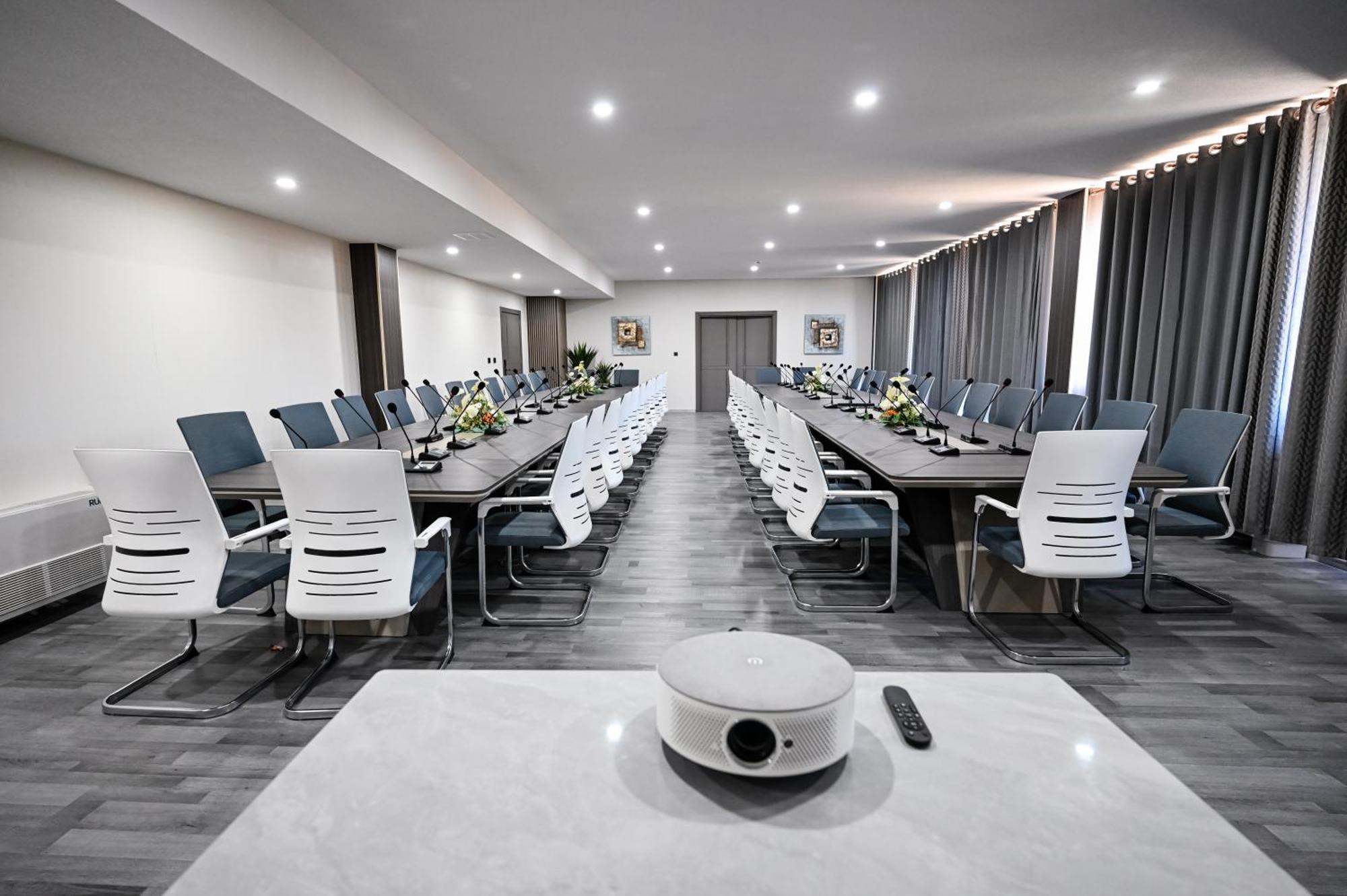 Grey Star Hotel 内戈蒂诺 外观 照片